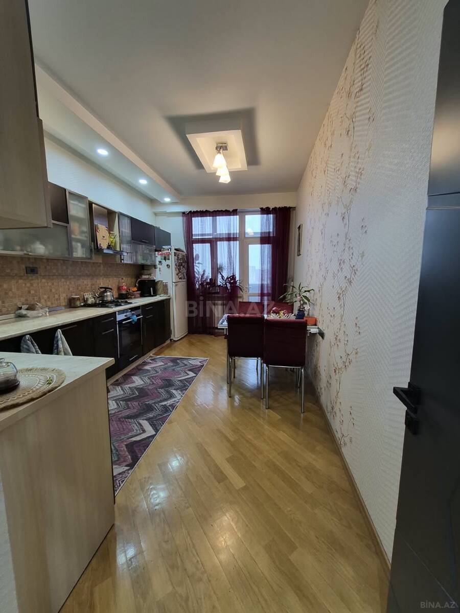 3 otaqlı Yeni tikili, İnşaatçılar m., Bakı