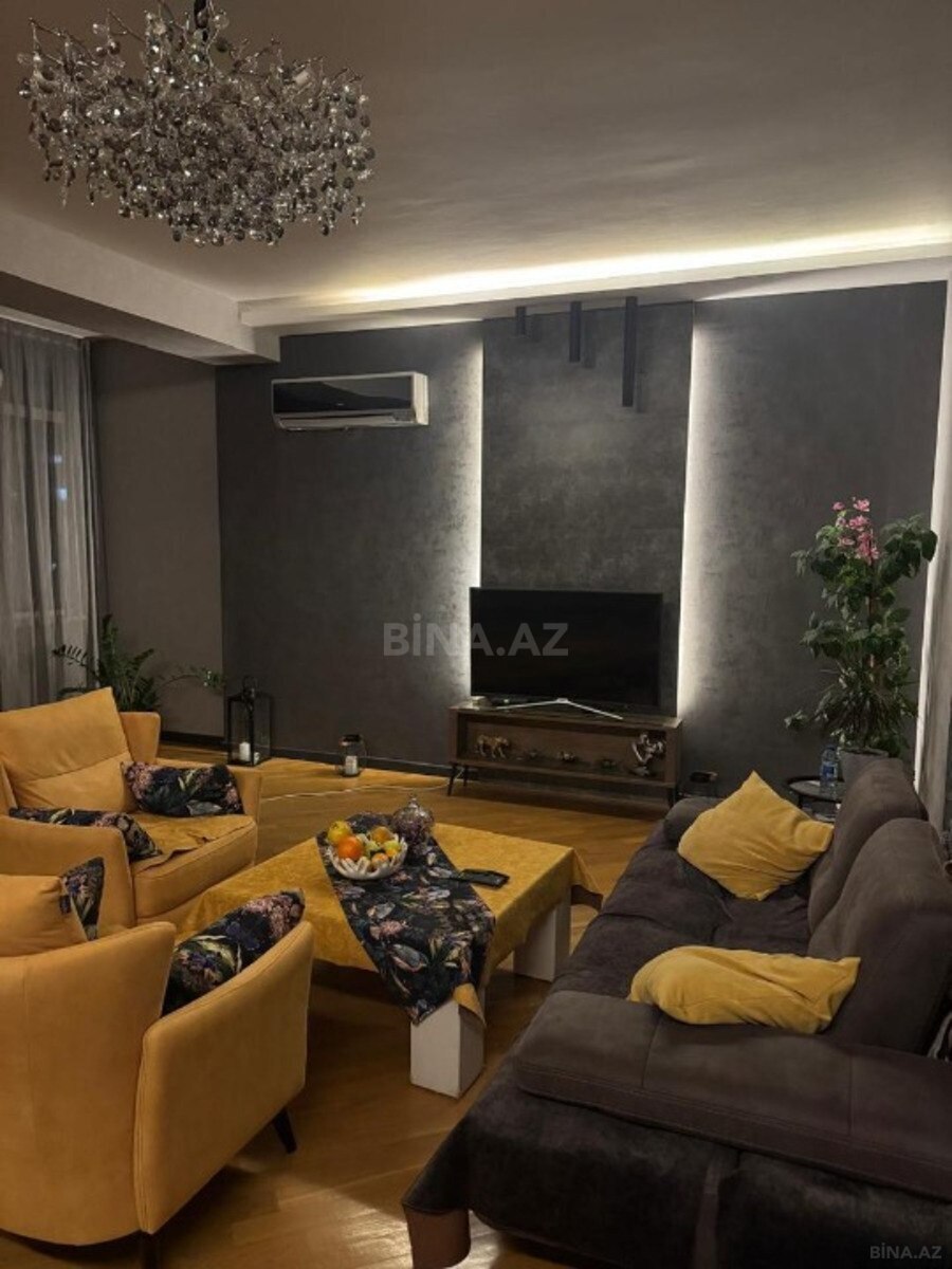 3 otaqlı Yeni tikili, İnşaatçılar m., Bakı