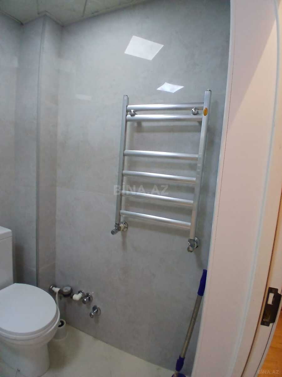 2 otaqlı Köhnə tikili, Elmlər Akademiyası m., Bakı