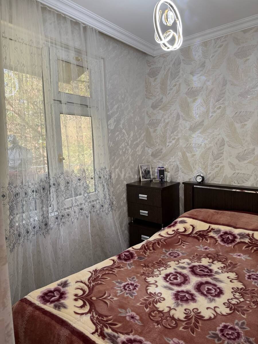 3 otaqlı Köhnə tikili, 20 Yanvar m., Bakı