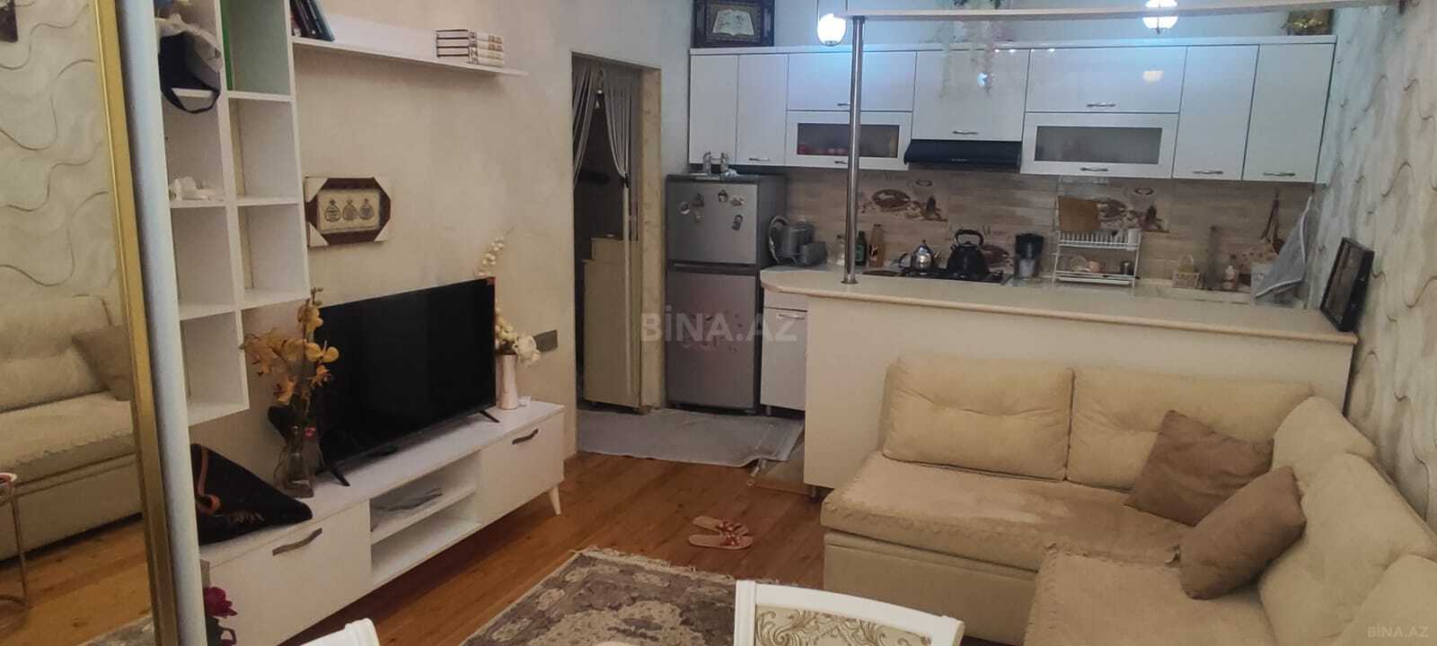 2 otaqlı Yeni tikili, Xırdalan
