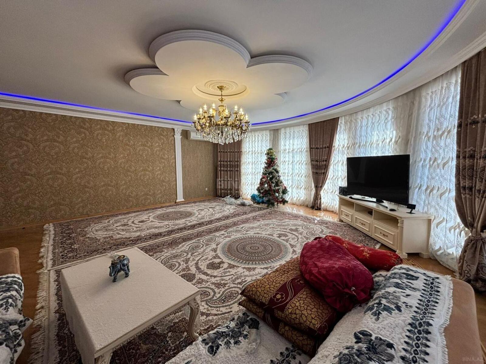 3 otaqlı Yeni tikili, Şah İsmayıl Xətai m., Bakı
