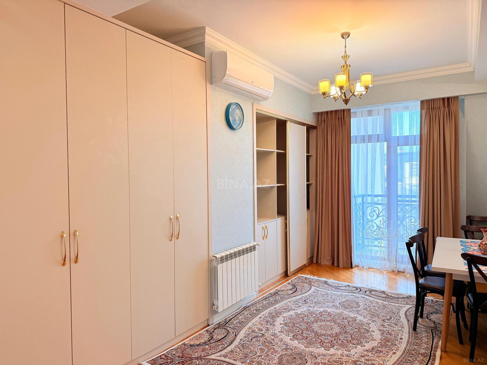 5 otaqlı Yeni tikili, Şah İsmayıl Xətai m., Bakı