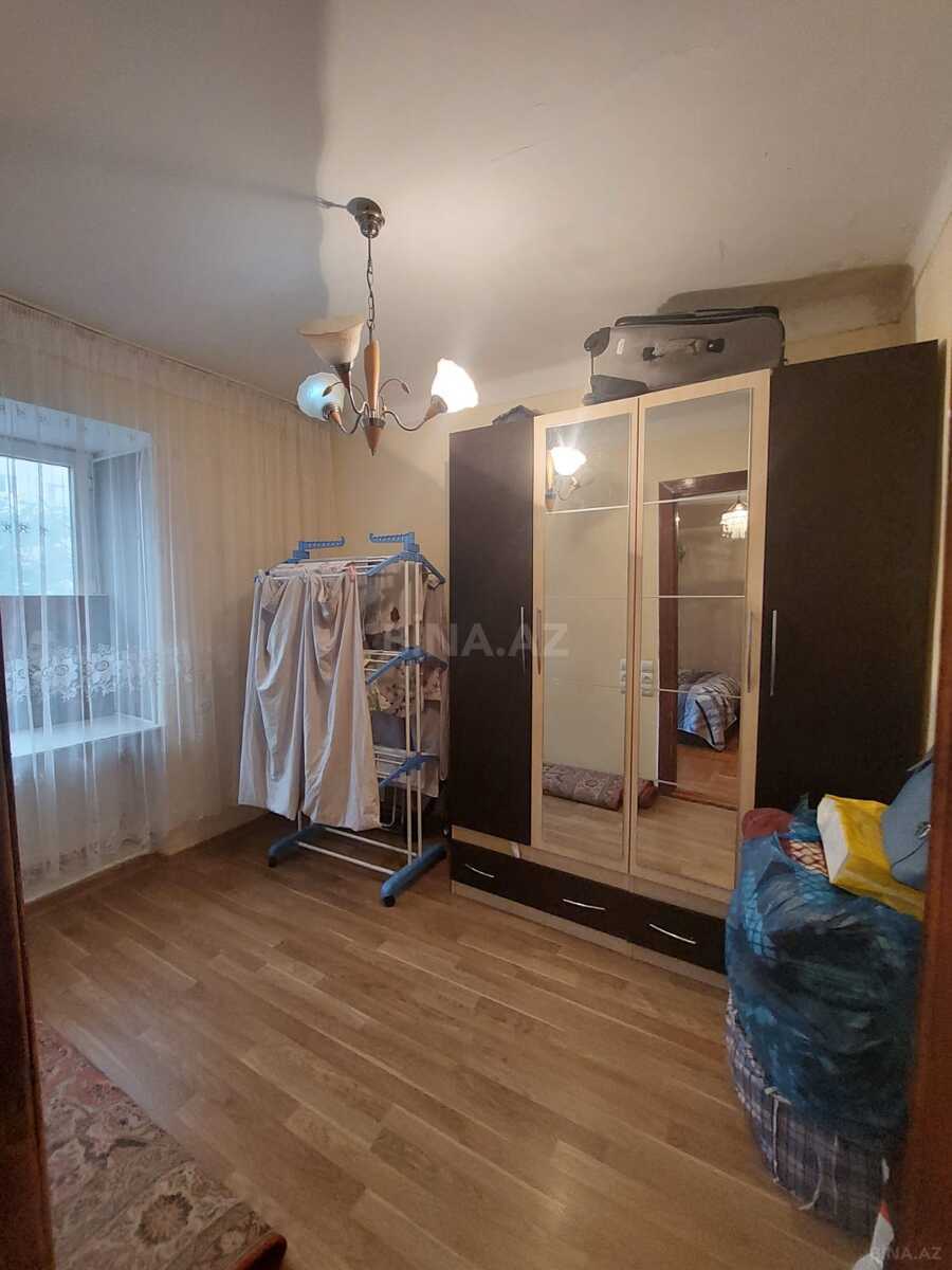 3 otaqlı Köhnə tikili, Memar Əcəmi m., Bakı