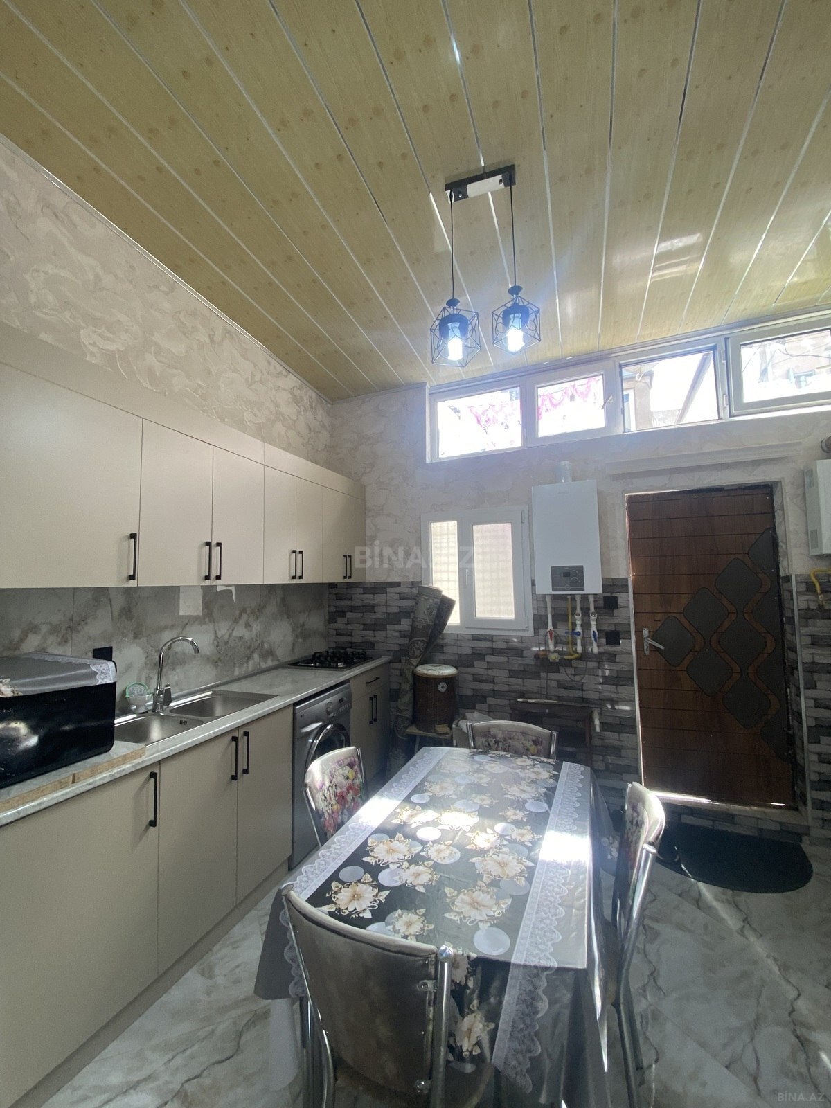 4 otaqlı Həyət evi/Bağ evi, Memar Əcəmi m., Bakı