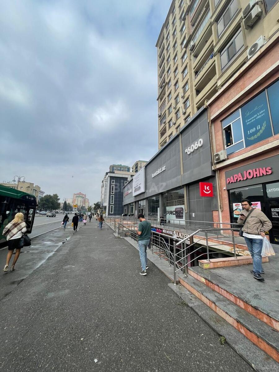 Obyekt İnşaatçılar m., Bakı