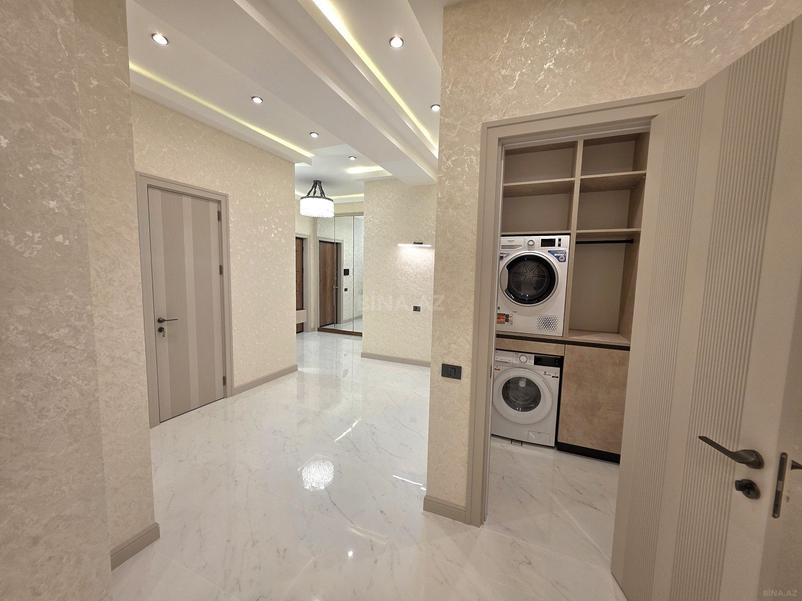 4 otaqlı Yeni tikili, 28 May m., Bakı