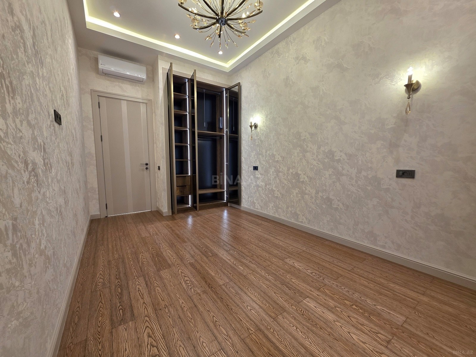 4 otaqlı Yeni tikili, 28 May m., Bakı
