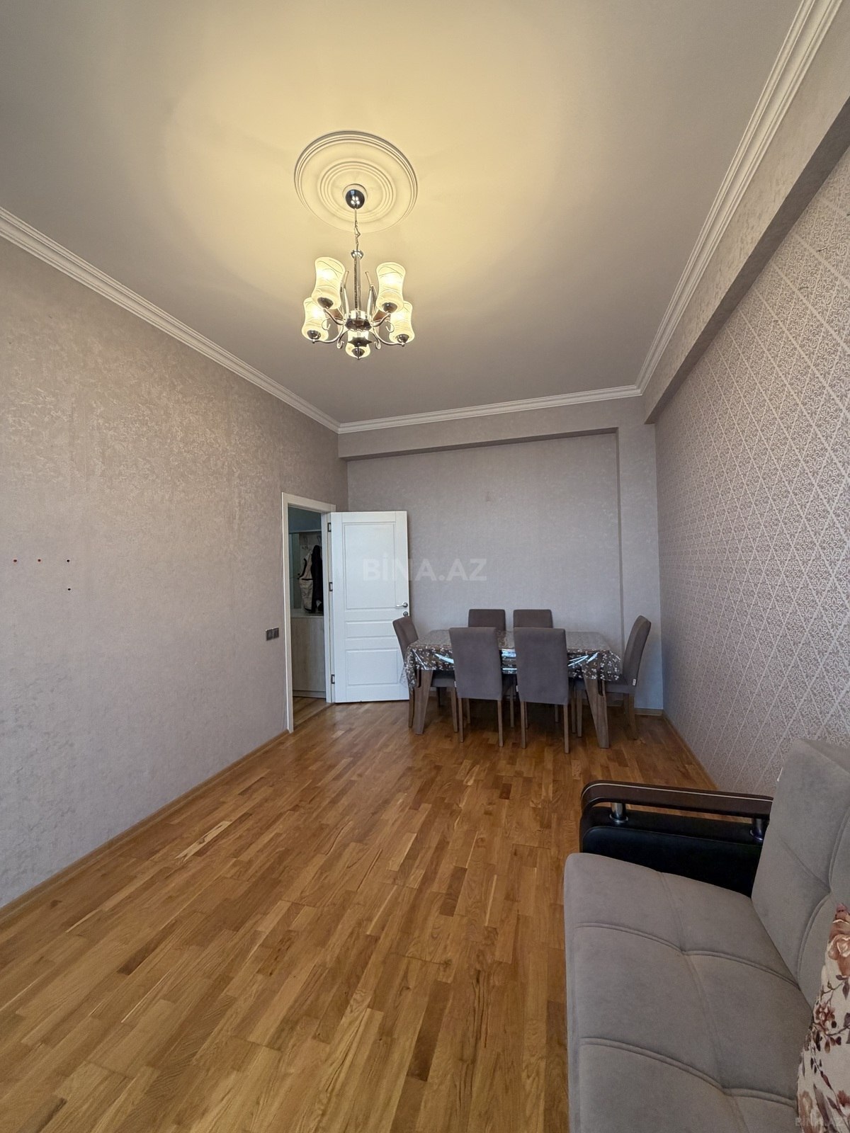 2 otaqlı Yeni tikili, Xırdalan