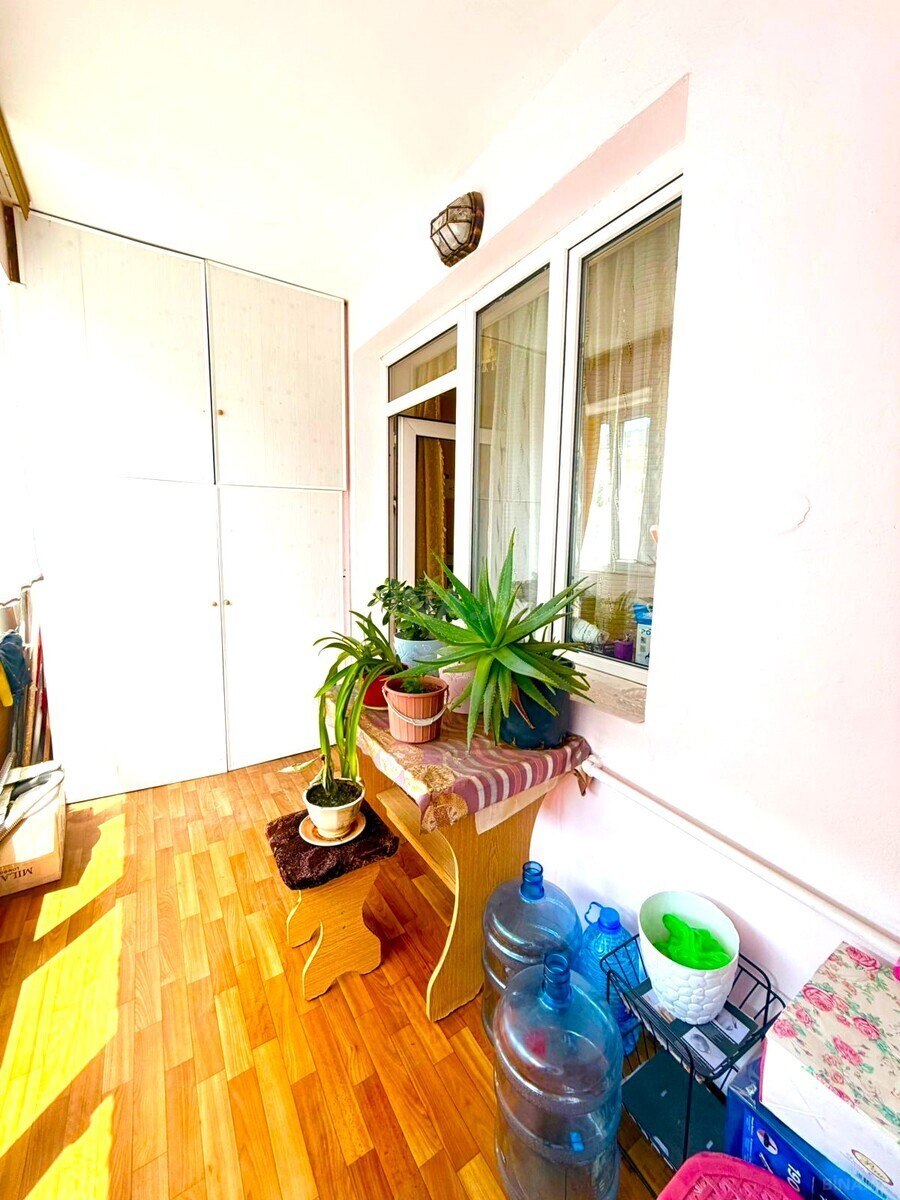 2 otaqlı Köhnə tikili, Bakıxanov q., Bakı
