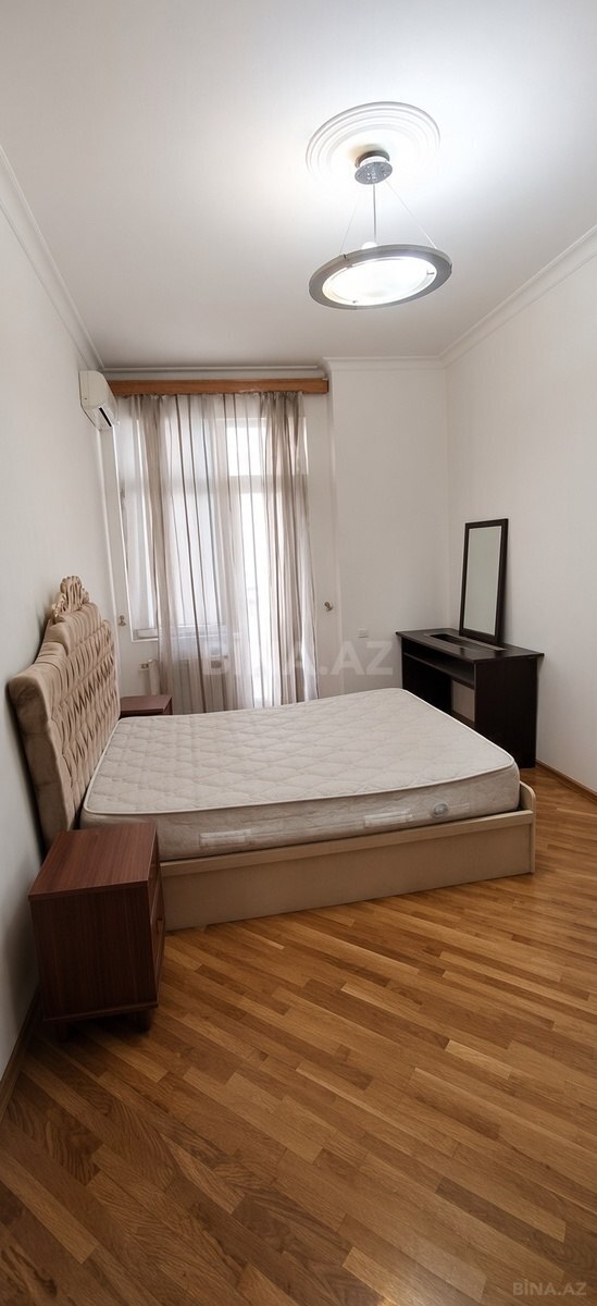 4 otaqlı Yeni tikili, 28 May m., Bakı