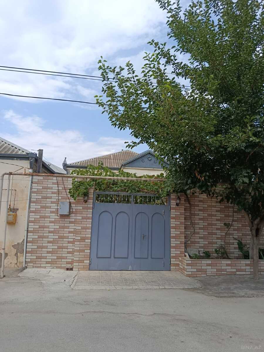 4 otaqlı Həyət evi/Bağ evi, Qaraçuxur q., Bakı