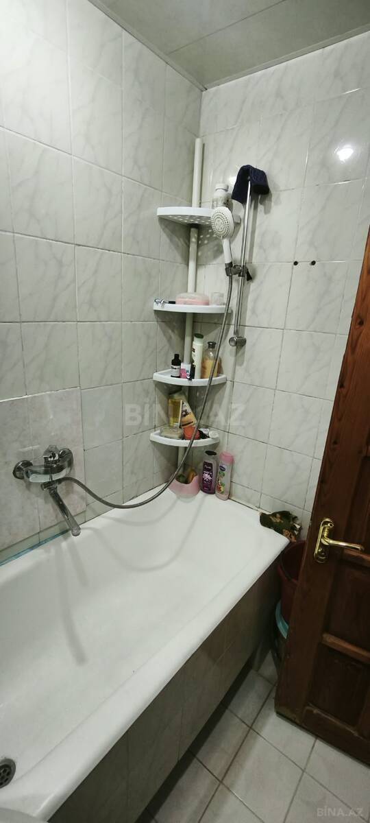 5 otaqlı Köhnə tikili, Həzi Aslanov m., Bakı