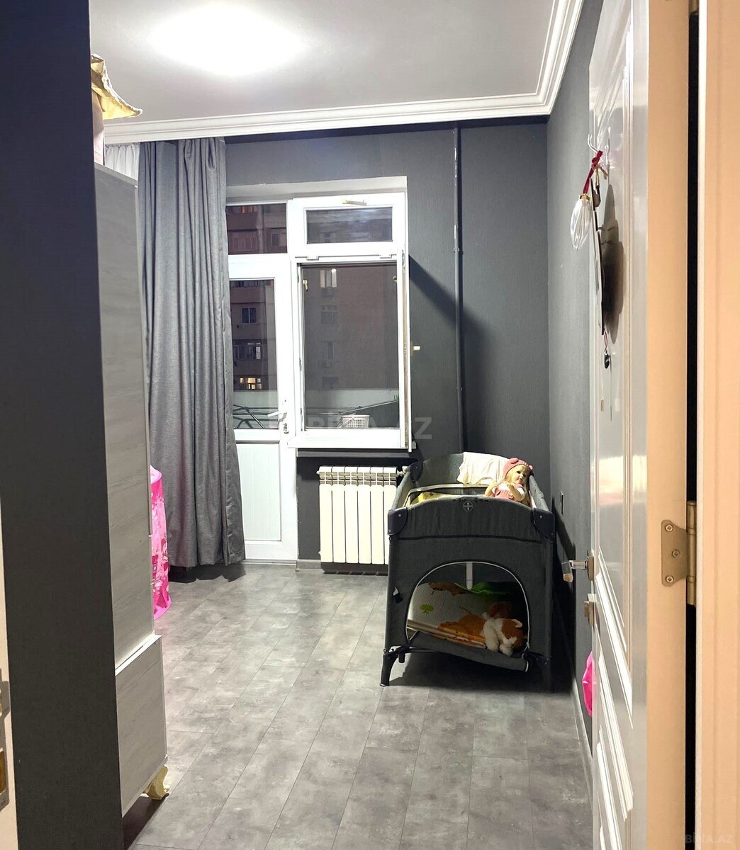 3 otaqlı Köhnə tikili, Yeni Günəşli q., Bakı