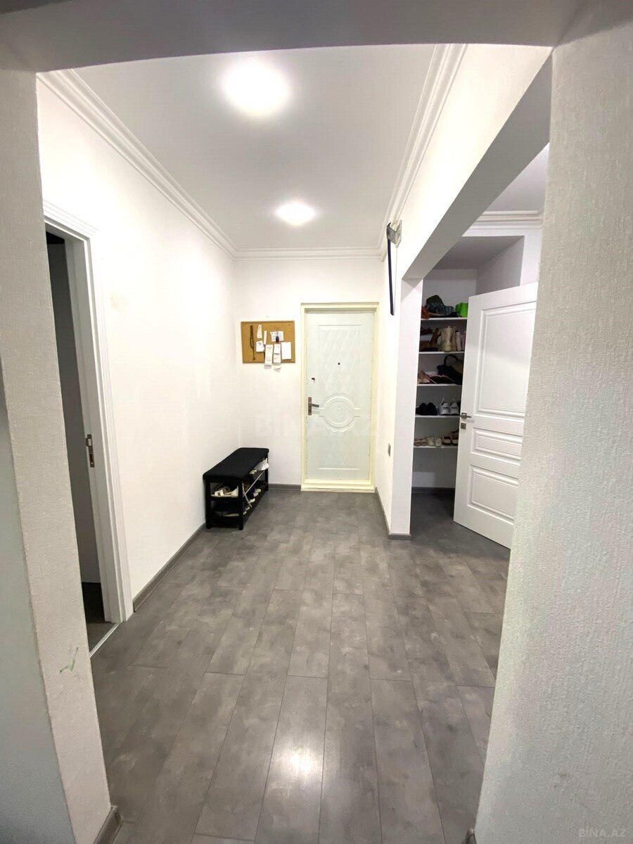 3 otaqlı Köhnə tikili, Yeni Günəşli q., Bakı