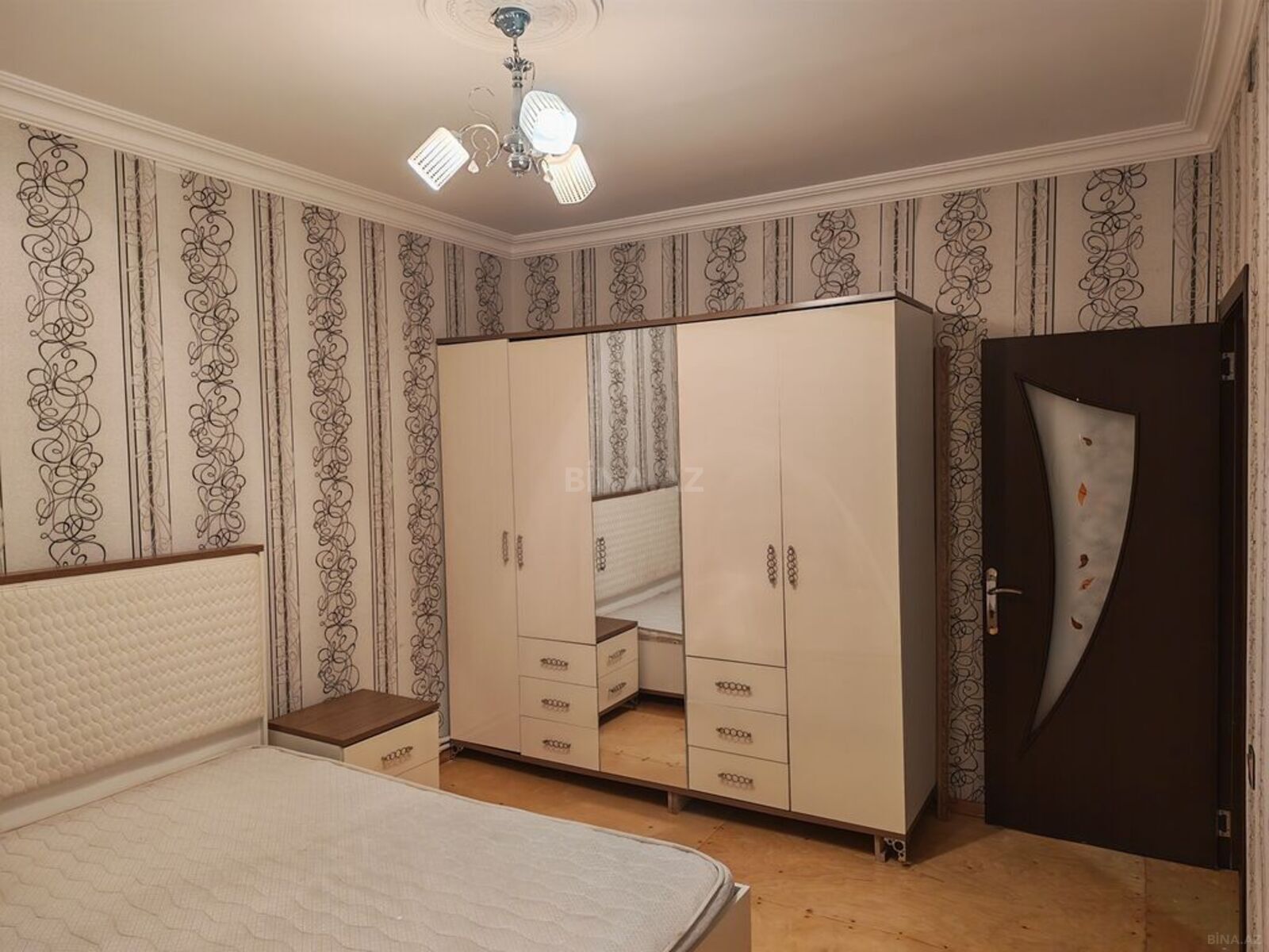 2 otaqlı Köhnə tikili, Sumqayıt