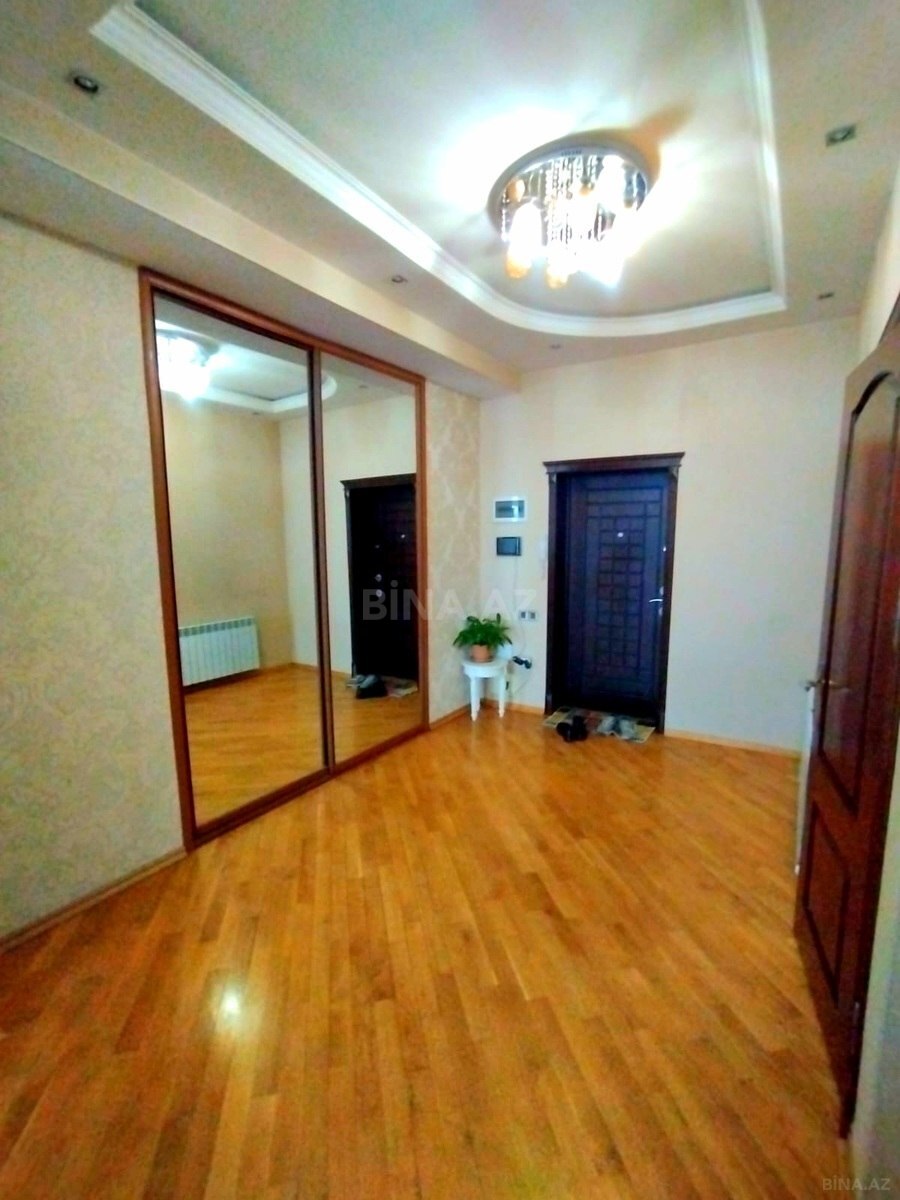 3 otaqlı Yeni tikili, Qara Qarayev m., Bakı