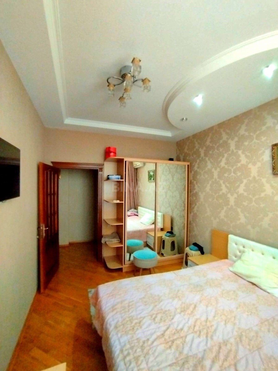 3 otaqlı Yeni tikili, Qara Qarayev m., Bakı