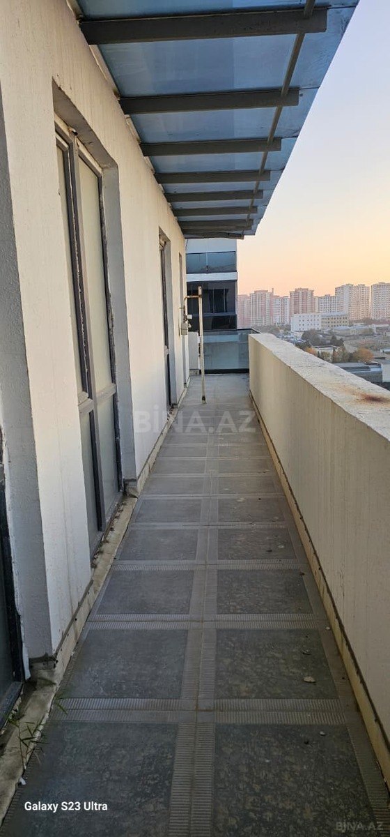 4 otaqlı Yeni tikili, 7-ci mikrorayon q., Bakı