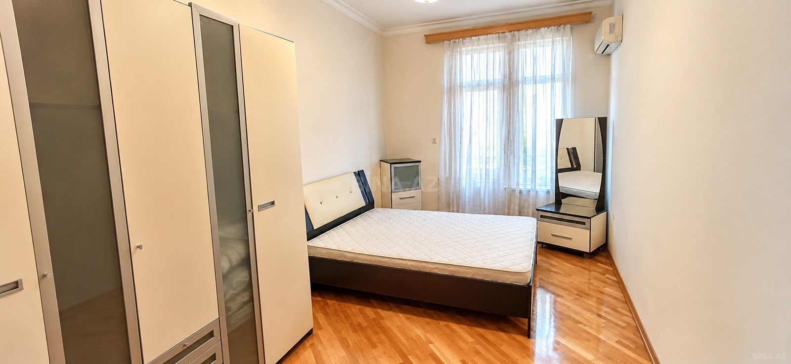 4 otaqlı Yeni tikili, 28 May m., Bakı
