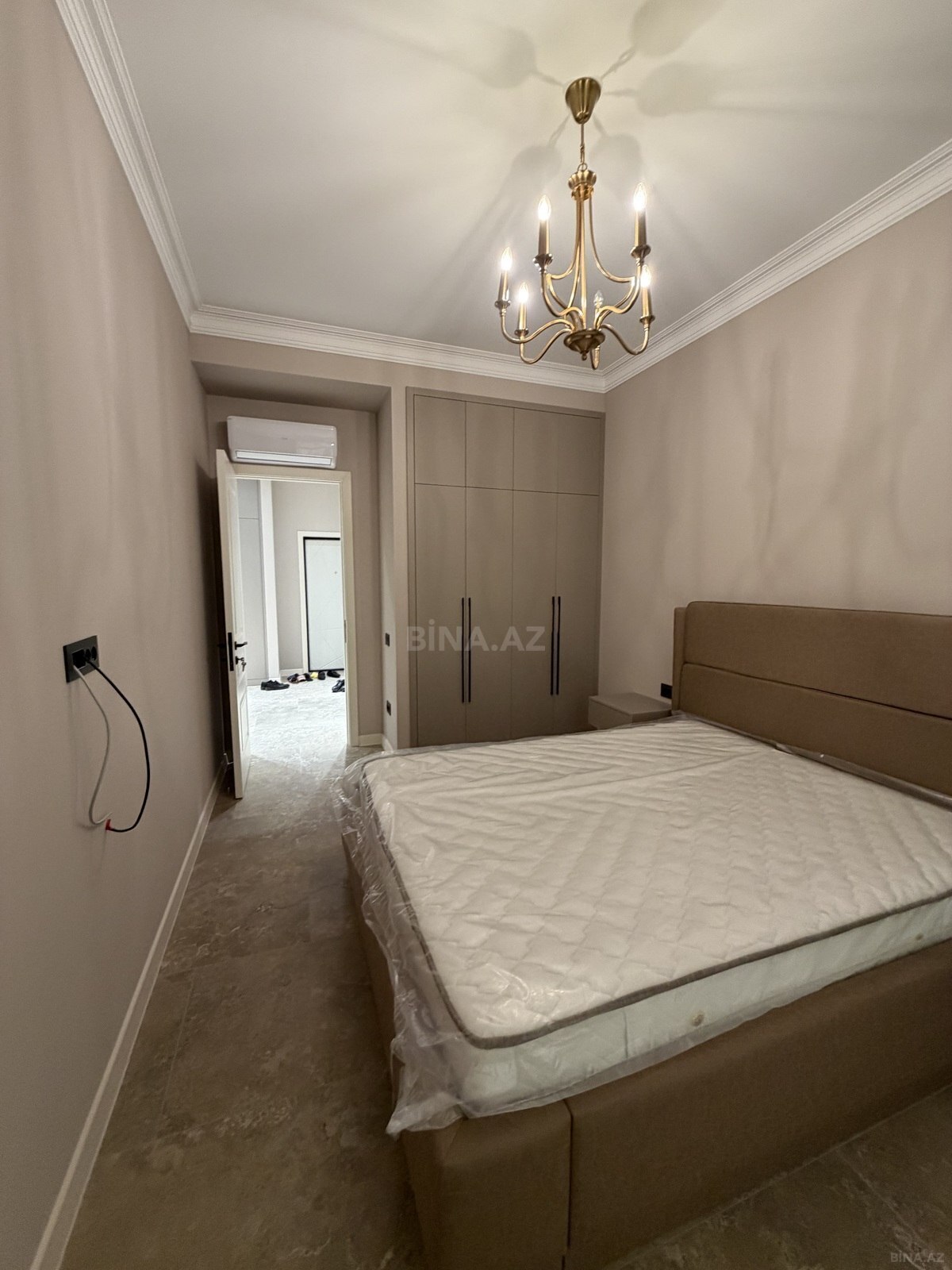 3 otaqlı Yeni tikili, Elmlər Akademiyası m., Bakı
