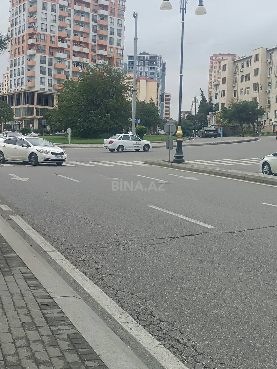 1 otaqlı Köhnə tikili, Memar Əcəmi m., Bakı