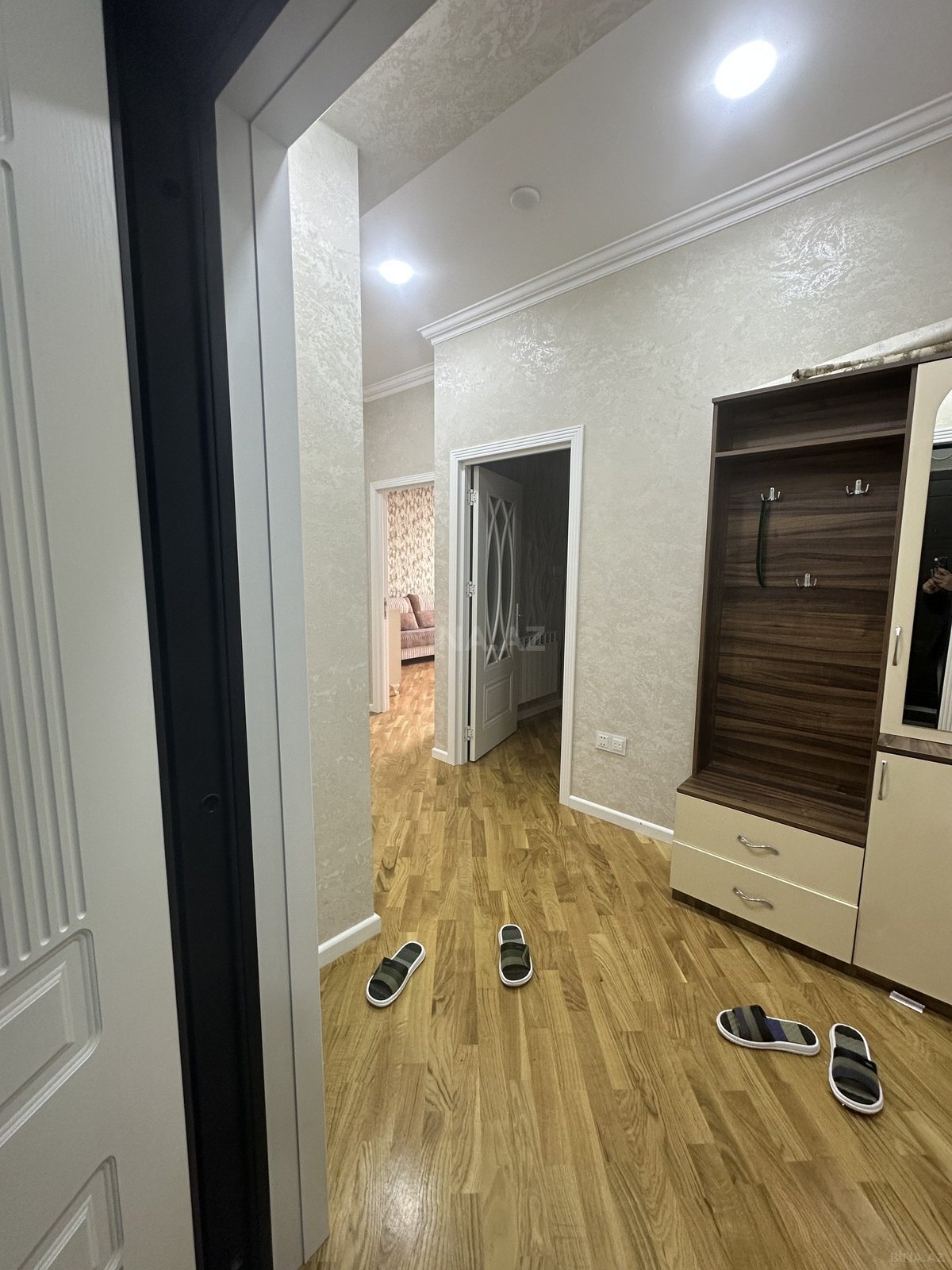 2 otaqlı Yeni tikili, Neftçilər m., Bakı
