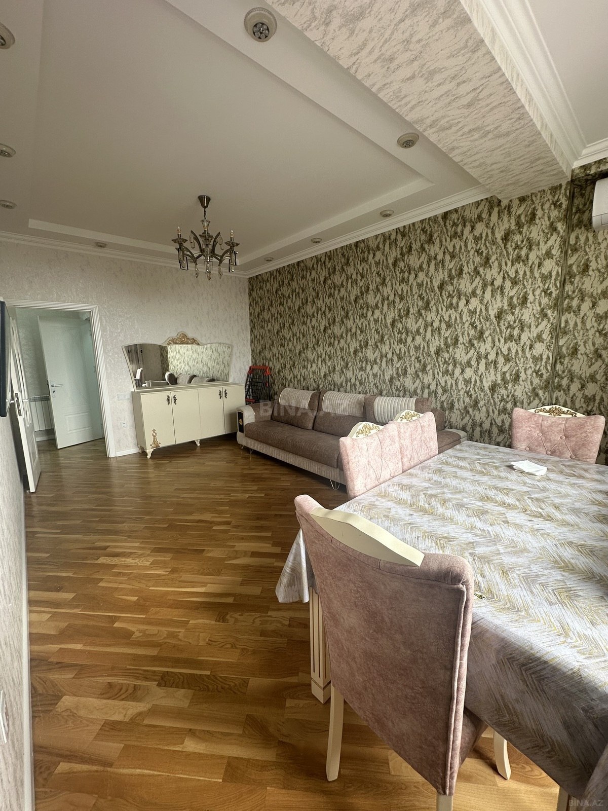 2 otaqlı Yeni tikili, Neftçilər m., Bakı