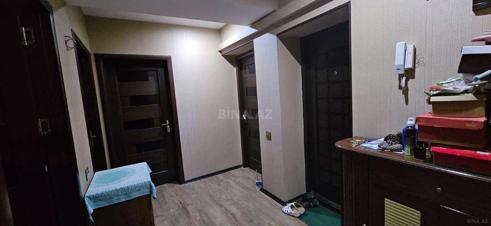 3 otaqlı Köhnə tikili, Qara Qarayev m., Bakı