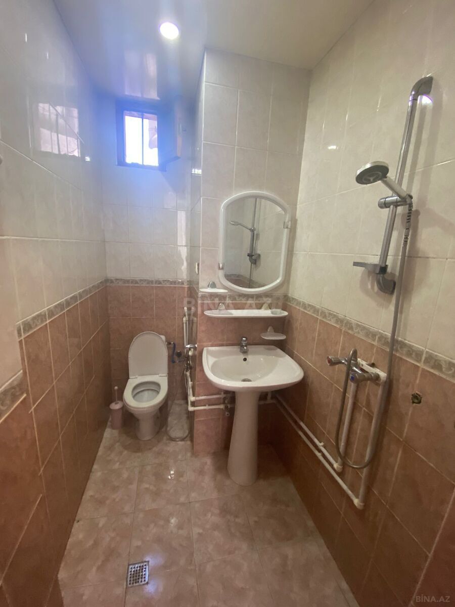4 otaqlı Köhnə tikili, Nizami m., Bakı
