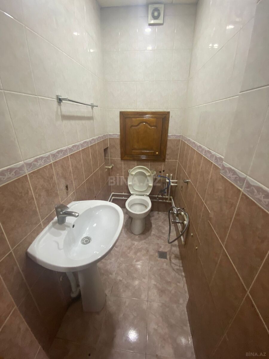 4 otaqlı Köhnə tikili, Nizami m., Bakı