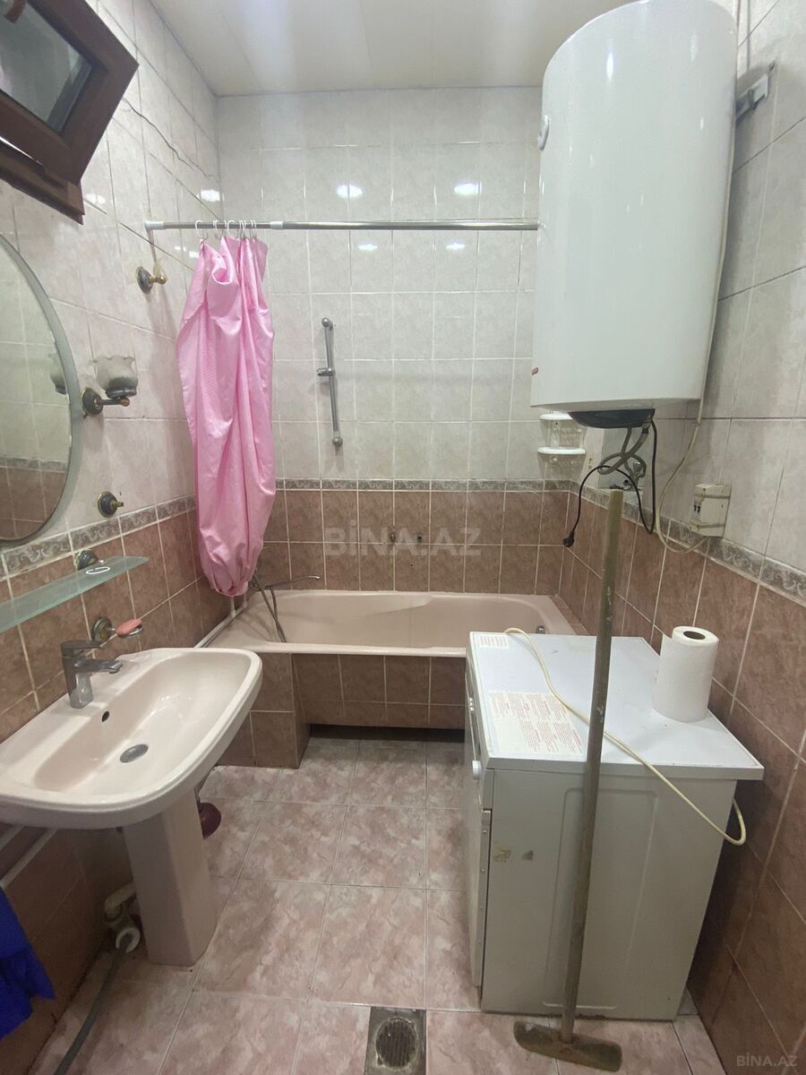 4 otaqlı Köhnə tikili, Nizami m., Bakı