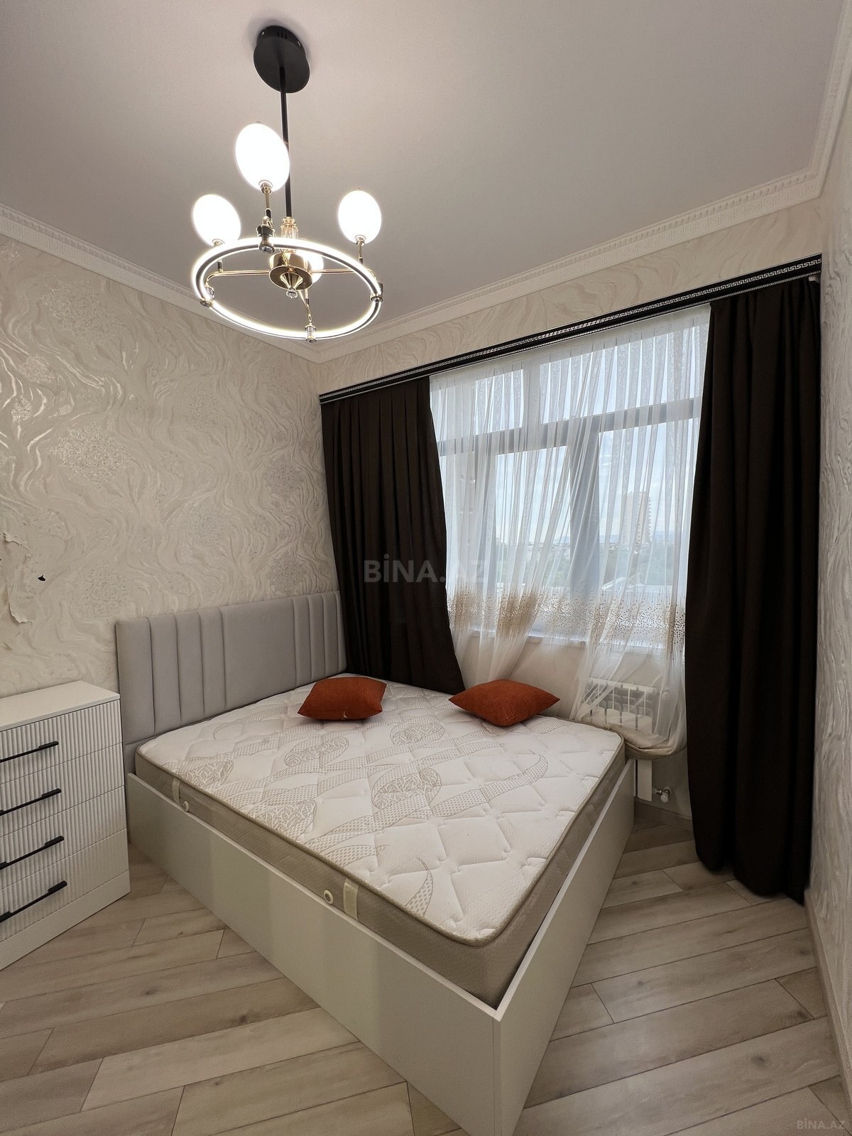 2 otaqlı Yeni tikili, Neftçilər m., Bakı