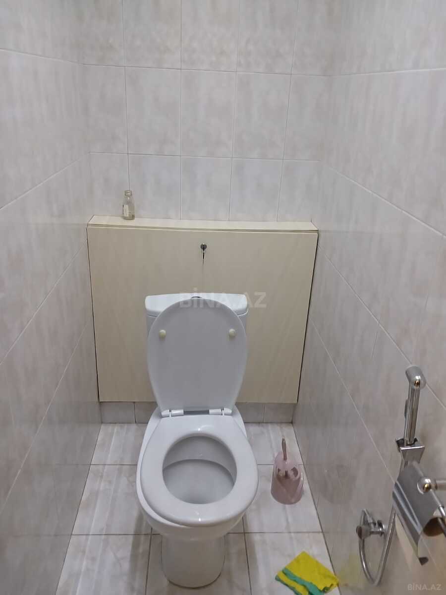 3 otaqlı Köhnə tikili, Şah İsmayıl Xətai m., Bakı