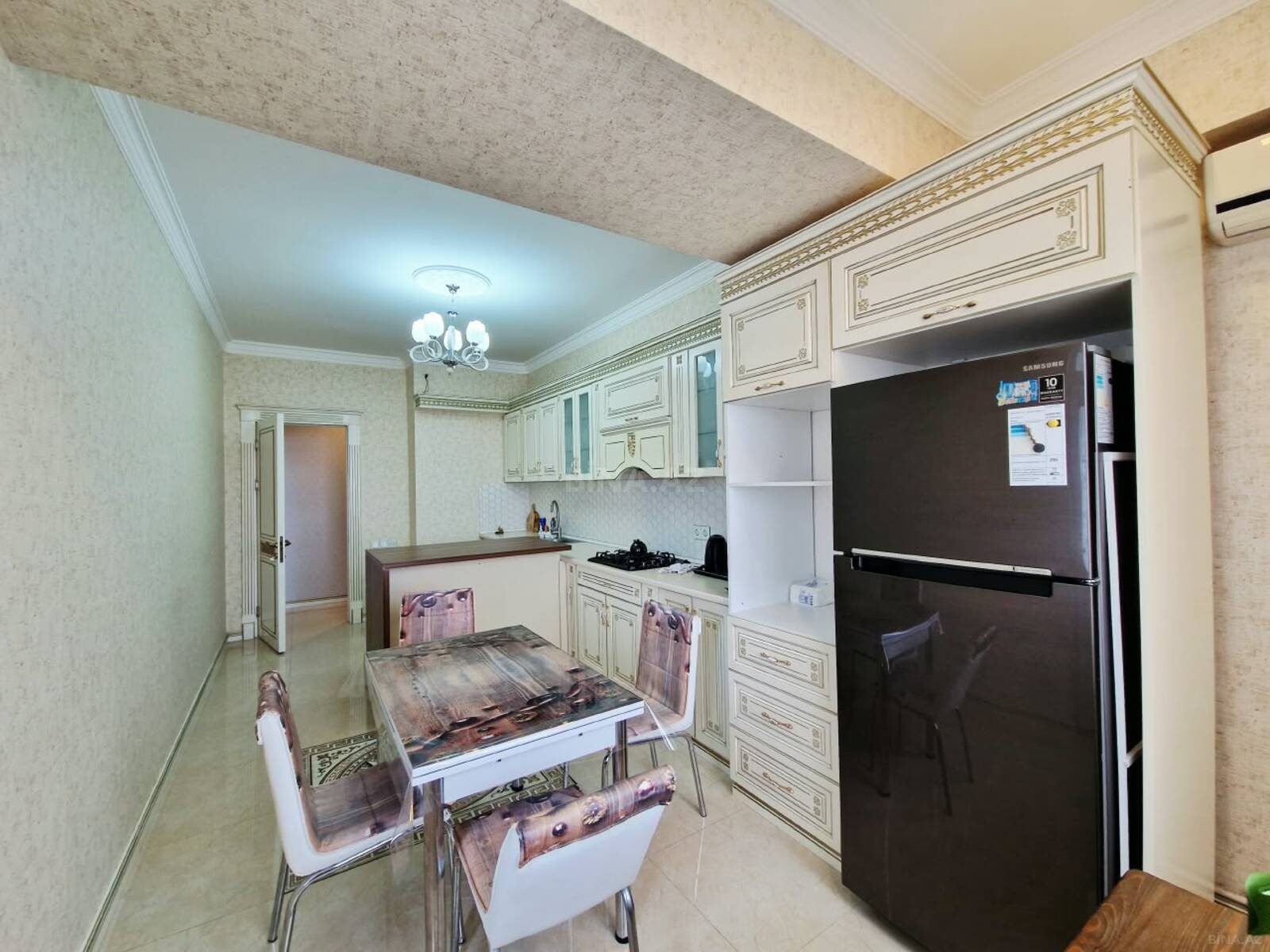 3 otaqlı Yeni tikili, Qara Qarayev m., Bakı