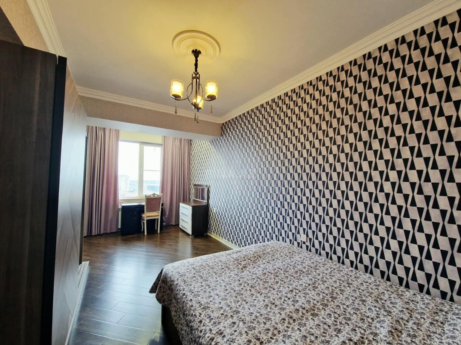 3 otaqlı Yeni tikili, Qara Qarayev m., Bakı