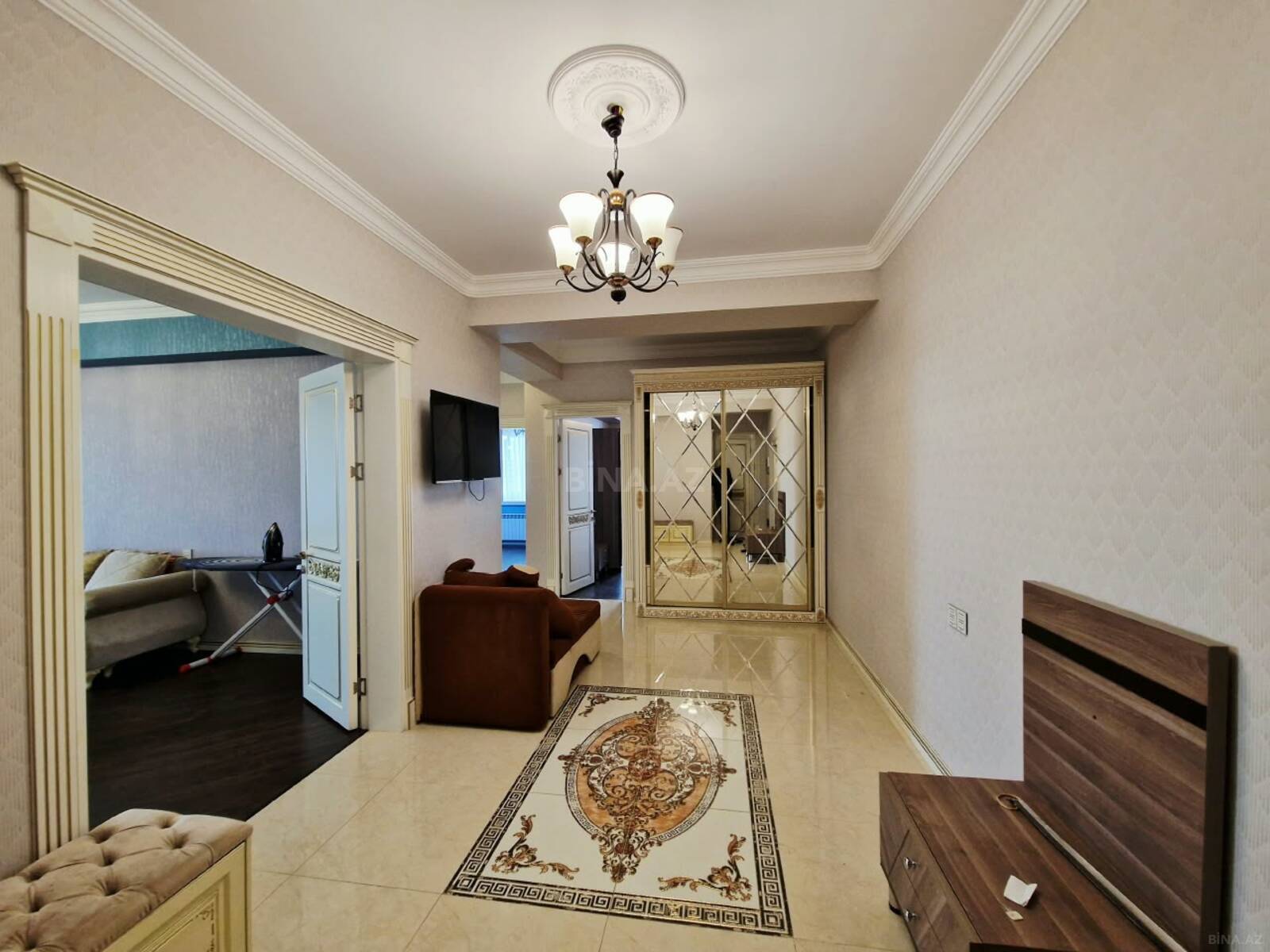 3 otaqlı Yeni tikili, Qara Qarayev m., Bakı