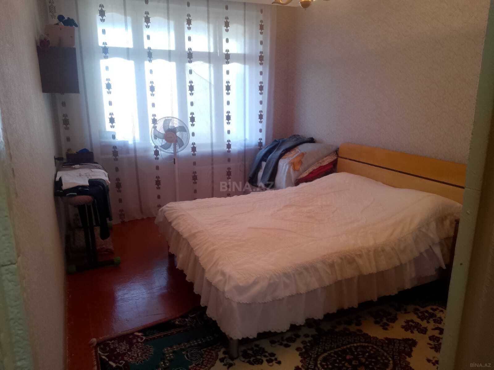 2 otaqlı Köhnə tikili, Bakıxanov q., Bakı