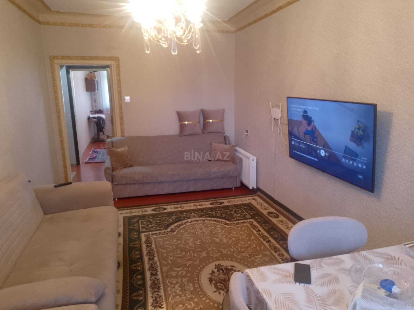 2 otaqlı Köhnə tikili, Bakıxanov q., Bakı