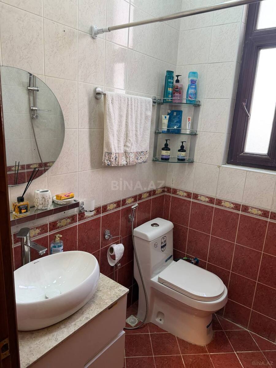3 otaqlı Köhnə tikili, Bayıl q., Bakı