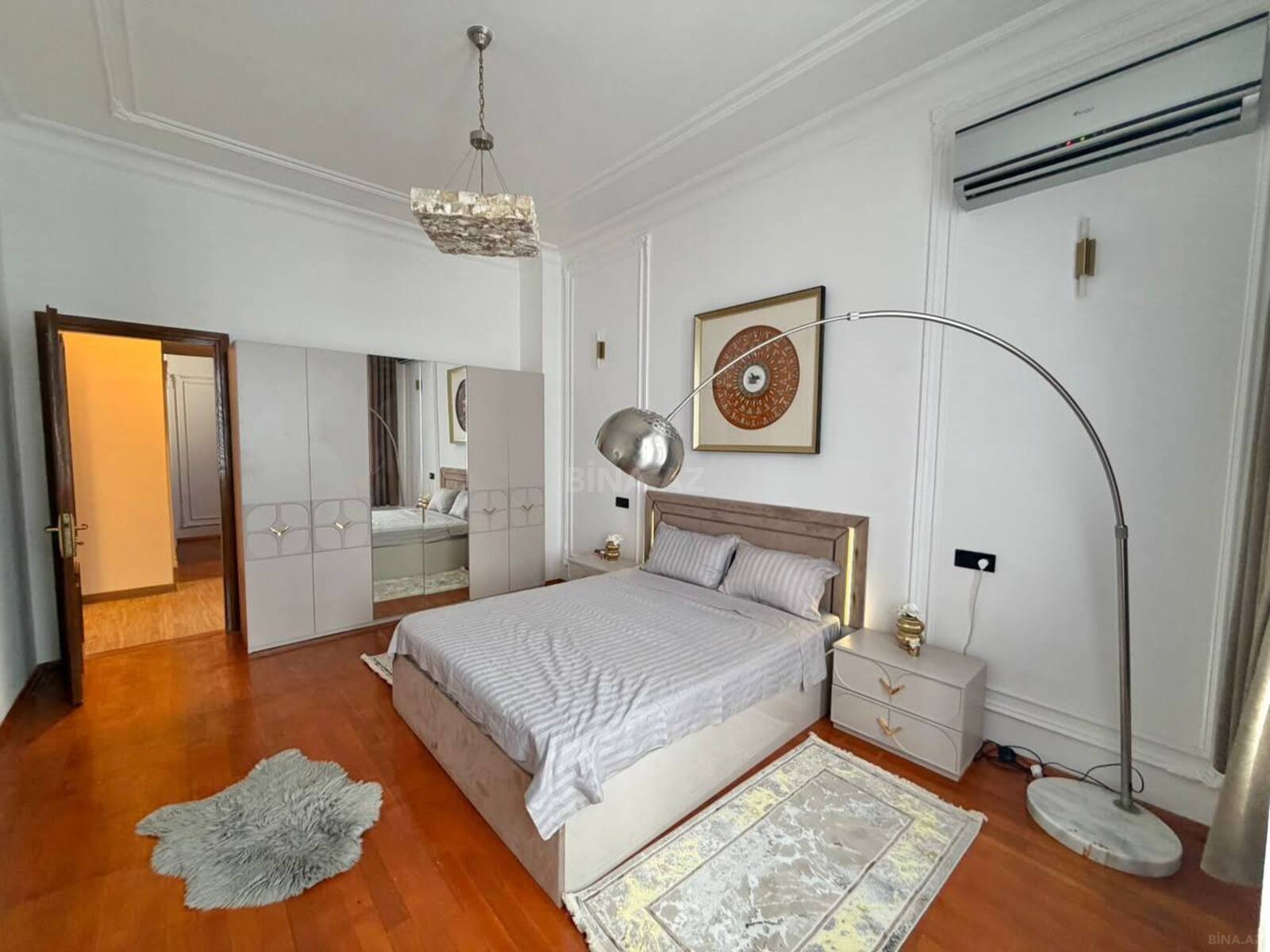 3 otaqlı Köhnə tikili, Bayıl q., Bakı