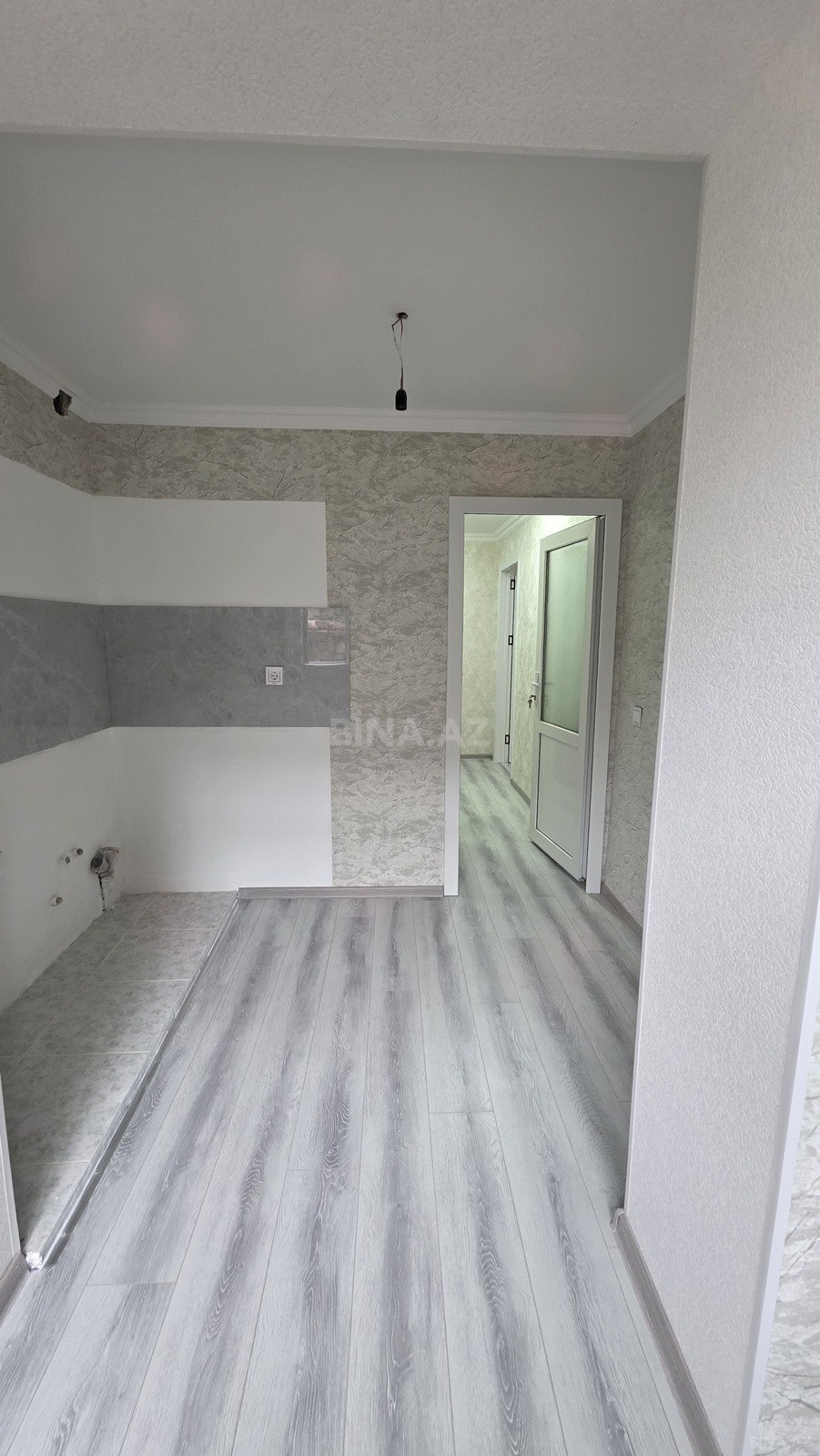3 otaqlı Köhnə tikili, Əmircan q., Bakı