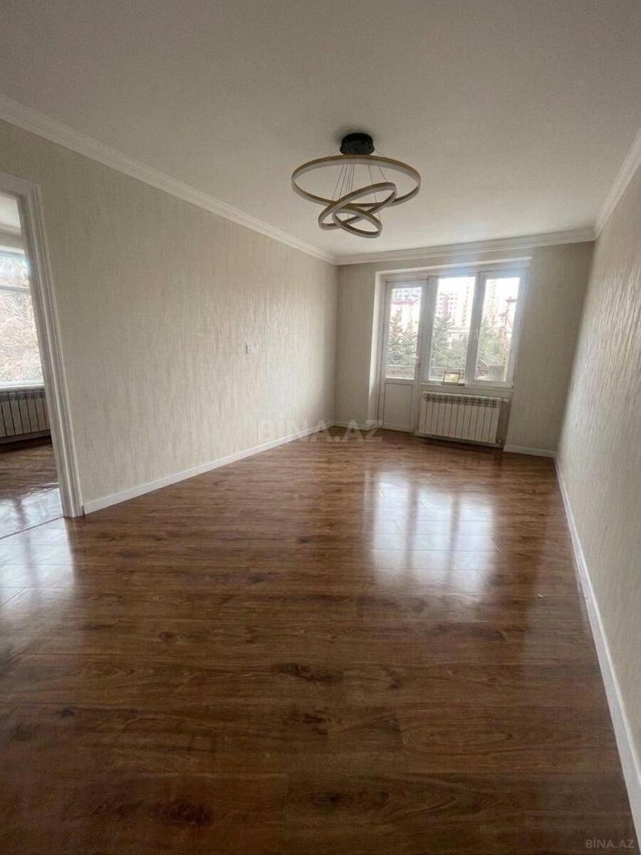 2 otaqlı Köhnə tikili, Qara Qarayev m., Bakı