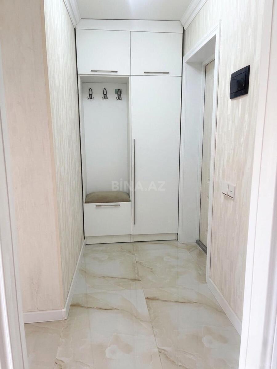 2 otaqlı Köhnə tikili, Qara Qarayev m., Bakı