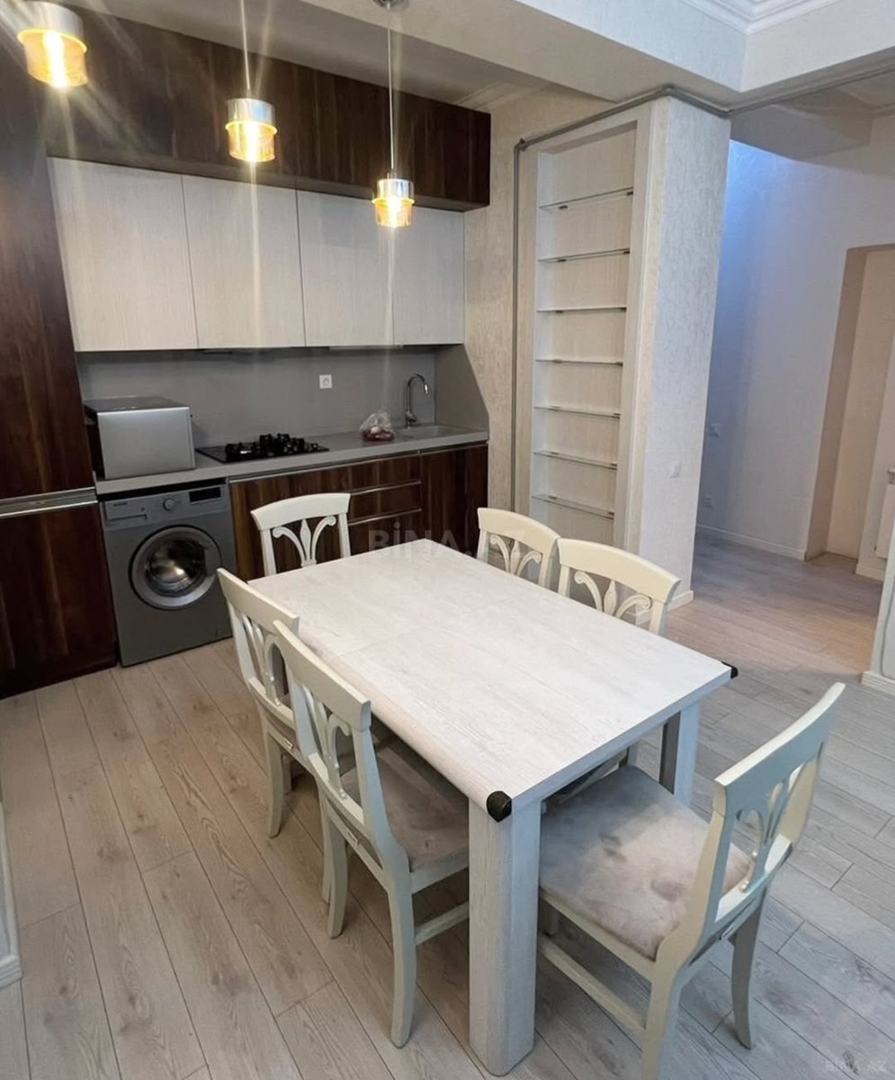 2 otaqlı Yeni tikili, Elmlər Akademiyası m., Bakı
