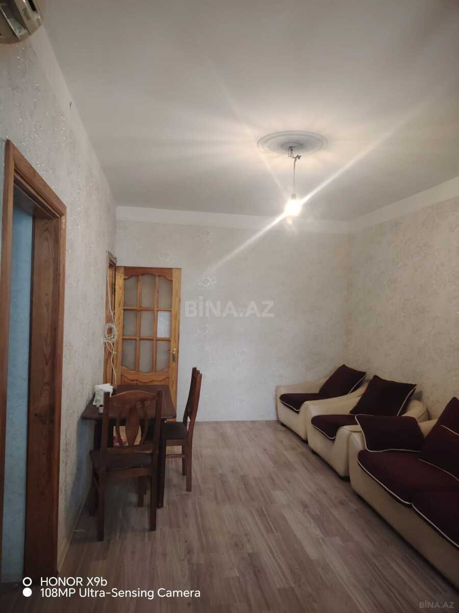2 otaqlı Köhnə tikili, Memar Əcəmi m., Bakı