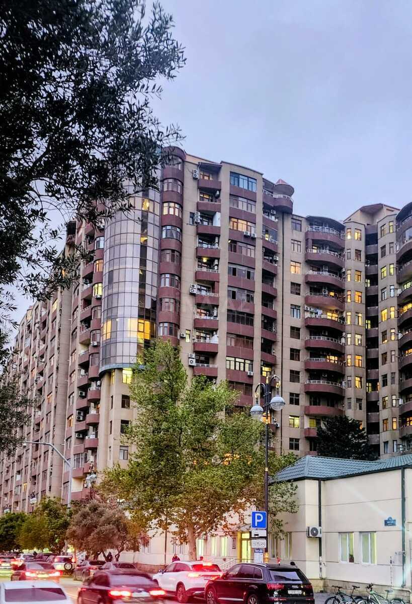 2 otaqlı Yeni tikili, Şah İsmayıl Xətai m., Bakı