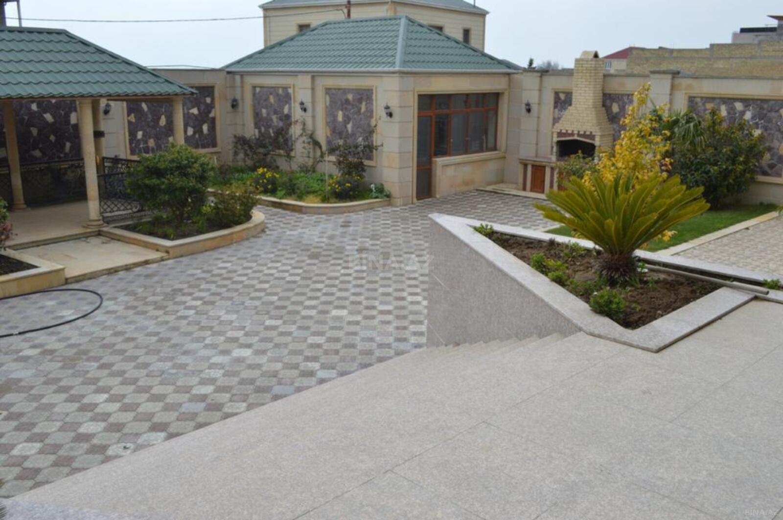 7 otaqlı Həyət evi/Bağ evi, Badamdar q., Bakı
