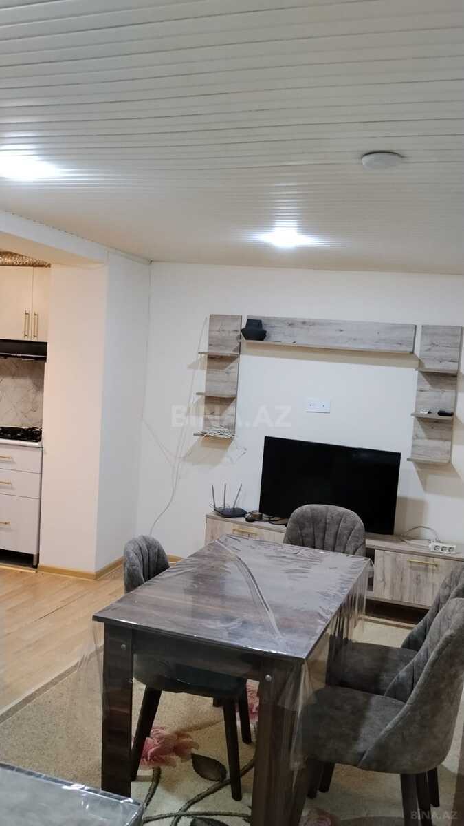 2 otaqlı Köhnə tikili, İnşaatçılar m., Bakı