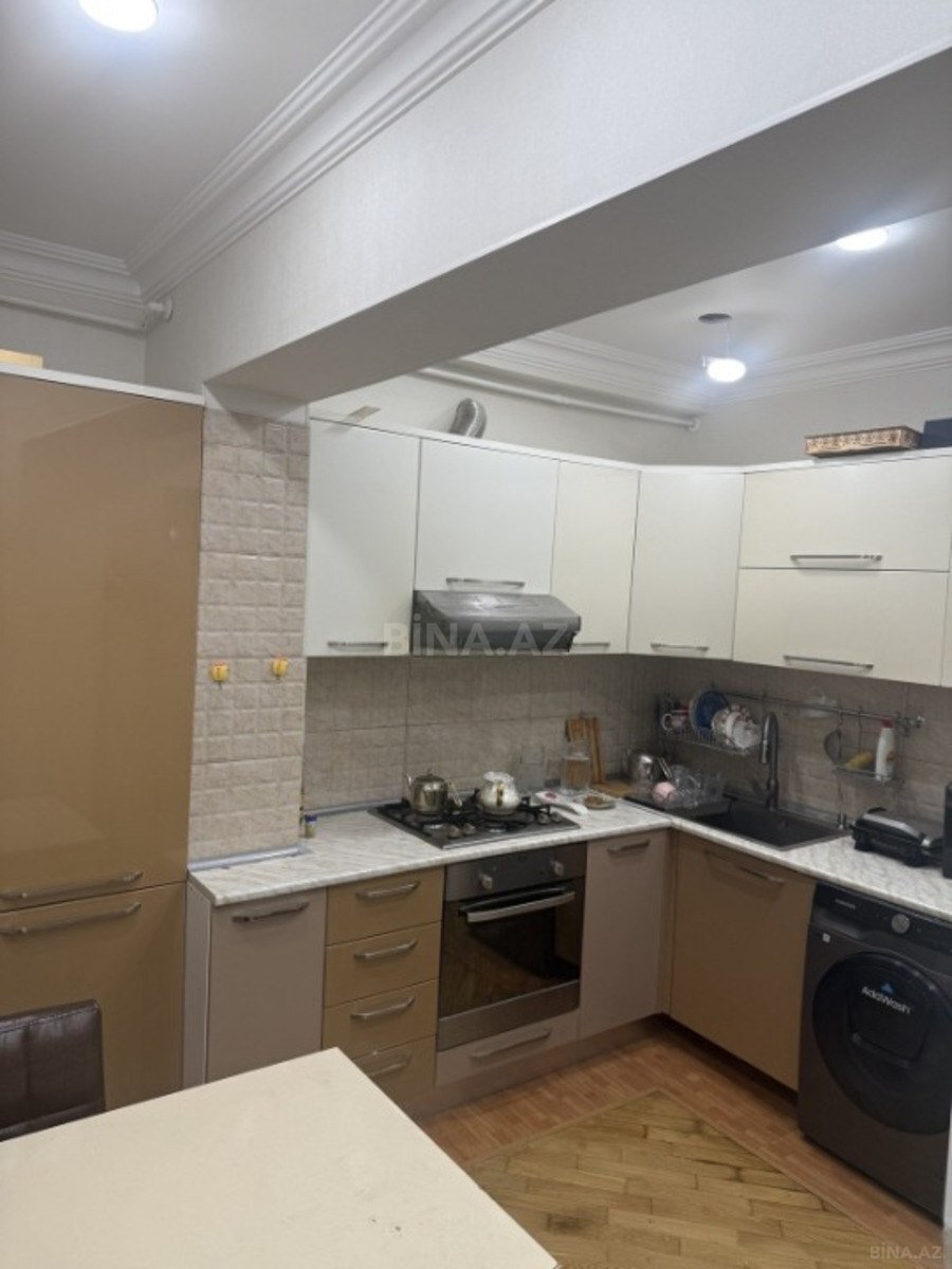 3 otaqlı Köhnə tikili, Nəsimi m., Bakı